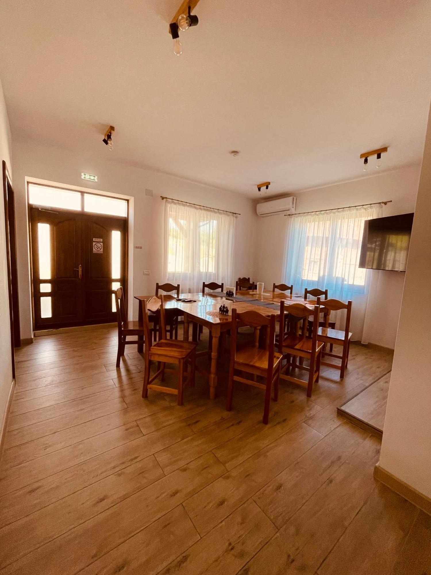 Domeniul Bondarelului Hotel Ocolisu Mic Bagian luar foto