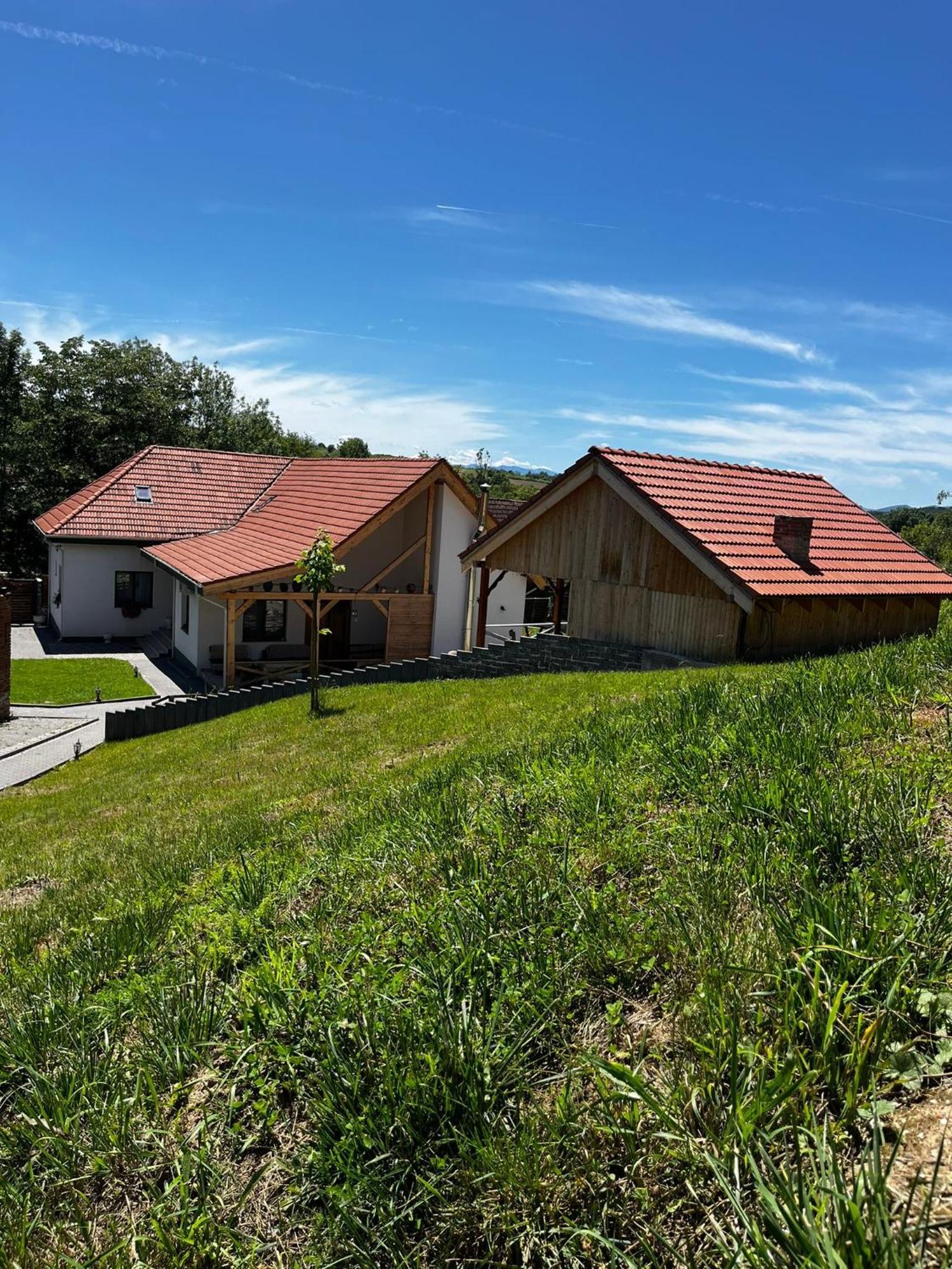 Domeniul Bondarelului Hotel Ocolisu Mic Bagian luar foto