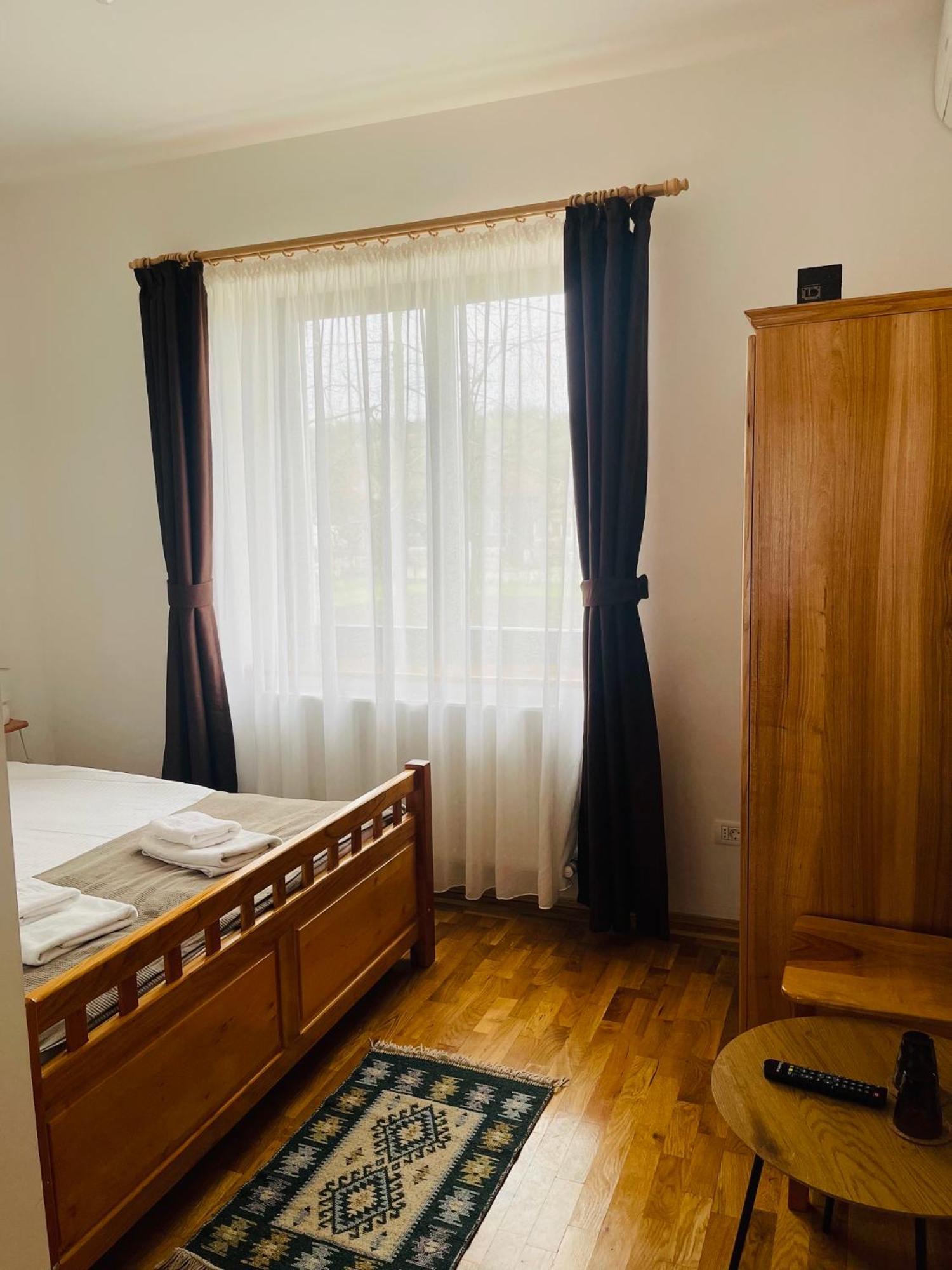 Domeniul Bondarelului Hotel Ocolisu Mic Bagian luar foto